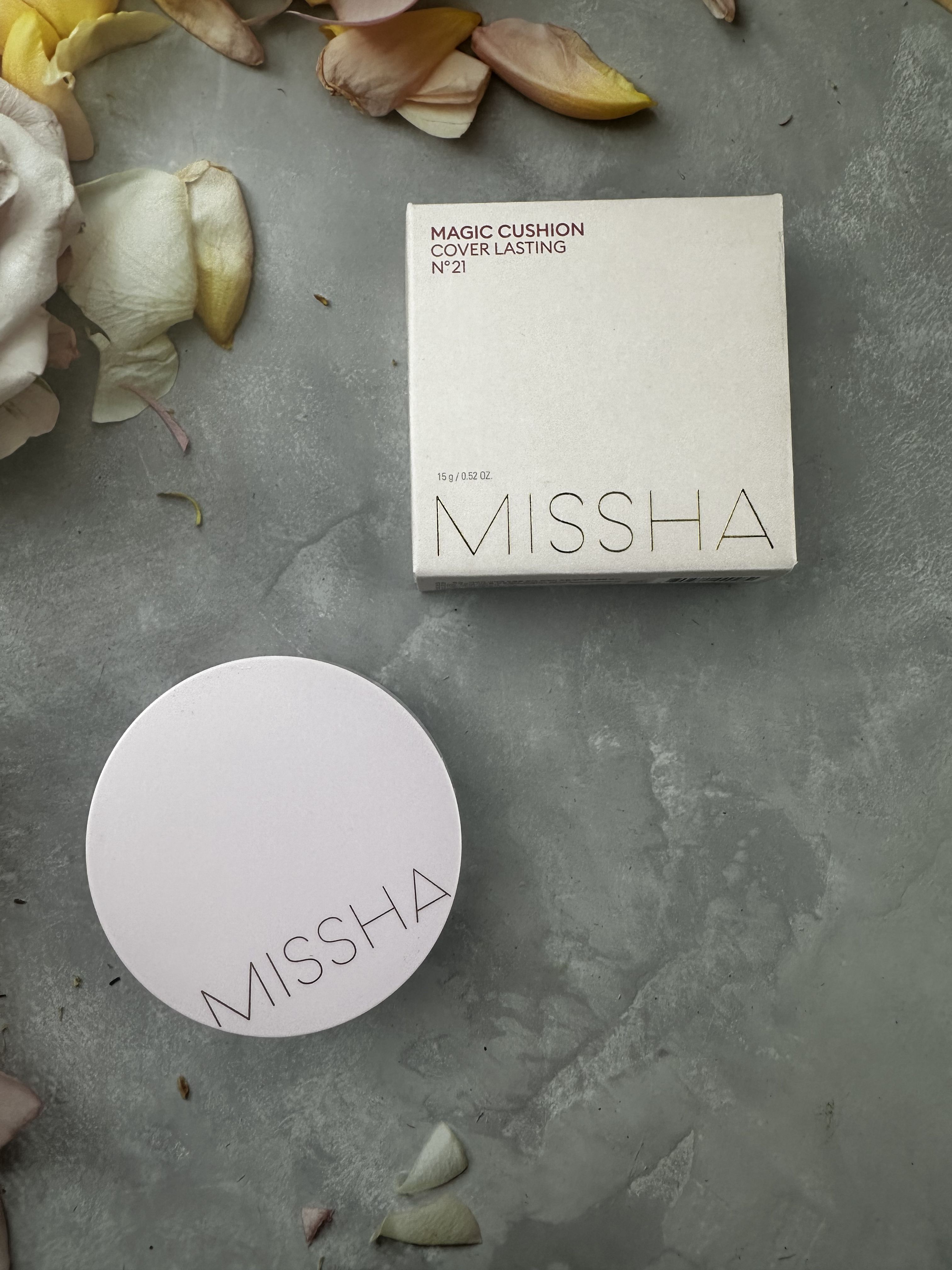 Тональный кушон Missha Magic Cushion Moist Up,  с увлажняющим эффектом, тон: 21 нейтральный светло-бежевый, 15г
